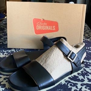 Clark’s Original Black Leather Sandals / 9 NWT